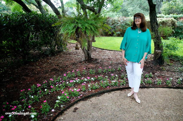 Spring 2015: Green Blouse, Green Grass, and Fashion Flash Hostess