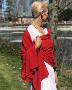 Catherine Robinson Cashmere on Over 50 Feeling 40