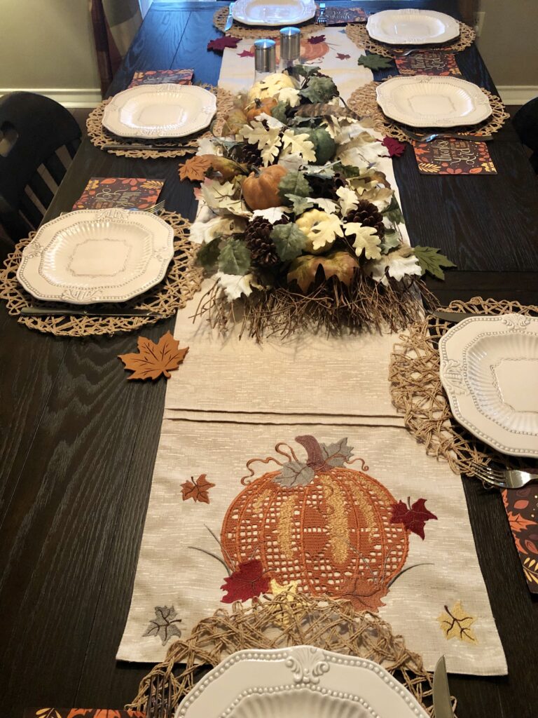 Thanksgiving Table Decor on Over 50 Feeling 40