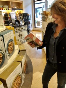Williams Sonoma Holiday Foods at The Shops at La Cantera on Over 50 Feeling 40