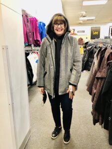 Pamela Lutrell in KOHLS jacket on Over 50 Feeling 40